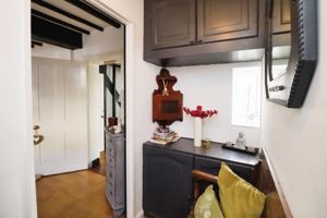 HIGH STREET- click for photo gallery